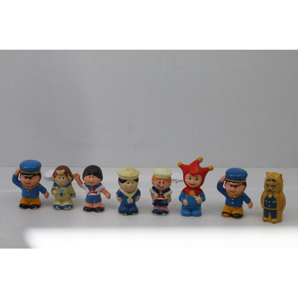 Vintage 1975 Kenner Tree Tots Family jester woman Treehouse Toys lot Figures 8